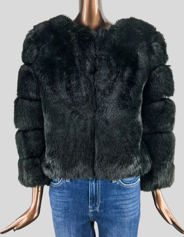 Faux Fur cropped jacket - Medium Tiered Jacket Buttoned Jacket Zippered Jacket