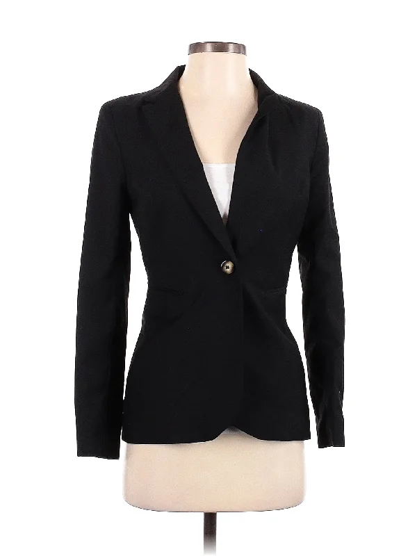 Blazer Women's Solid Blazer